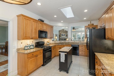 Updated and Move-In-Ready Kenmure Cottage. This warm and - photo 16
