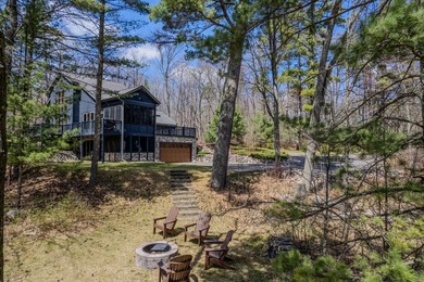 Stunning 4BR, 4BA retreat on nearly 3 acres with 160' of sand - photo 17
