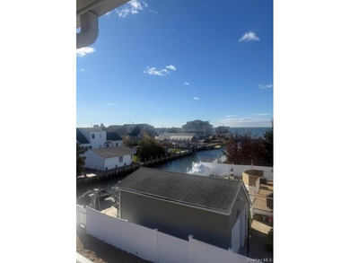 One of a kind waterfront new construction offering 4 bedrooms - photo 21