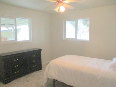 This Williamson Riverfront Home! Features 3 Bedrooms 2 Baths - photo 21