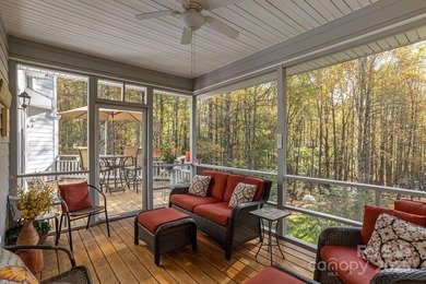 Updated and Move-In-Ready Kenmure Cottage. This warm and - photo 23