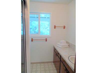 This Williamson Riverfront Home! Features 3 Bedrooms 2 Baths - photo 24
