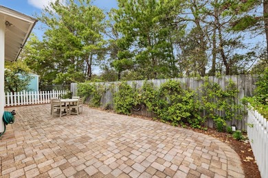Nestled in a peaceful cul-de-sac, this charming beach cottage - photo 26
