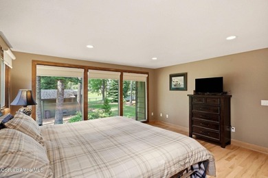 GOLF COURSE LIVING ON THE 5TH FAIRWAY AT AVONDALE. Beautifully - photo 28