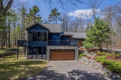 Stunning 4BR, 4BA retreat on nearly 3 acres with 160' of sand - photo 28