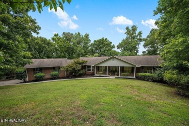 Lake Home Sale Pending in Knoxville, Tennessee