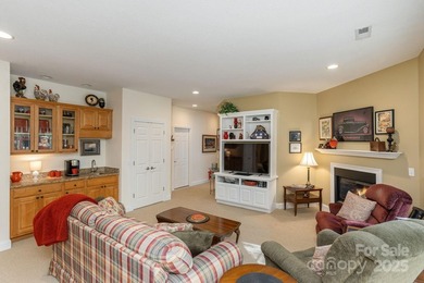 Updated and Move-In-Ready Kenmure Cottage. This warm and - photo 34