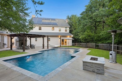 Welcome to this one of a kind Colonial estate, tucked away on 2 - photo 34