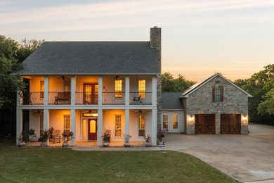 Welcome to this one of a kind Colonial estate, tucked away on 2 - photo 35