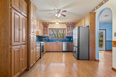 This 7 Bedroom 5 Bath home is perfect for a large family or - photo 36