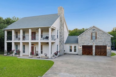 Welcome to this one of a kind Colonial estate, tucked away on 2 - photo 39