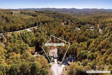 Updated and Move-In-Ready Kenmure Cottage. This warm and - photo 42