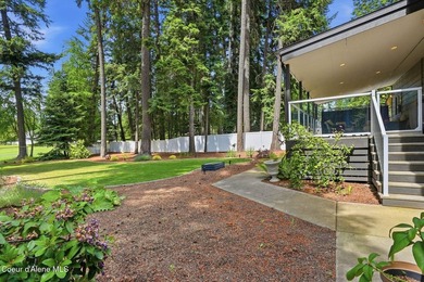 GOLF COURSE LIVING ON THE 5TH FAIRWAY AT AVONDALE. Beautifully - photo 45