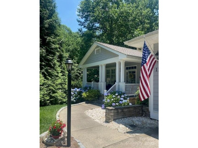 Updated and Move-In-Ready Kenmure Cottage. This warm and - photo 47