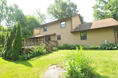 Well-maintained 4-bedroom, 2.5-bath Colonial featuring a - photo 9