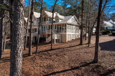 Unique townhome opportunity in the heart of Reynolds Lake