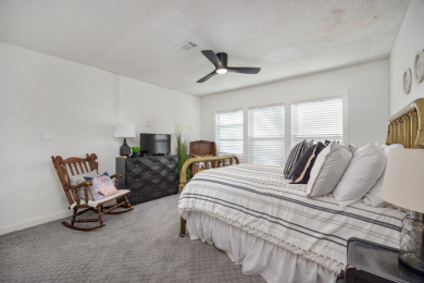 Lakefront Retreat - photo 19