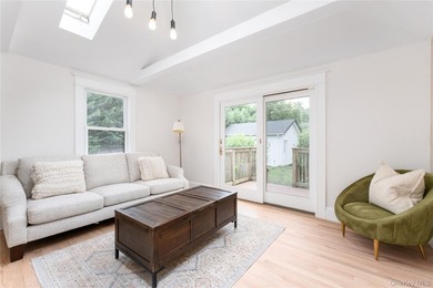 LOCATION + RENOVATION! This charming Sayville colonial has been - photo 23