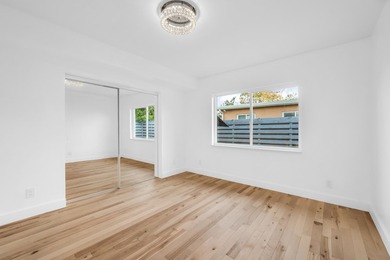 Million-dollar view on an exquisite home featuring 4 en-suite - photo 24