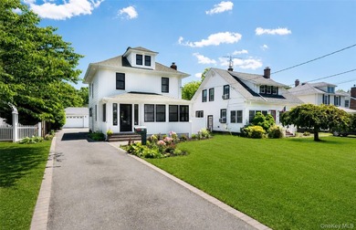 LOCATION + RENOVATION! This charming Sayville colonial has been - photo 39