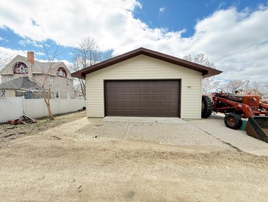 Looking for a versatile Ortonville home that blends comfort - photo 41