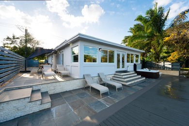 Million-dollar view on an exquisite home featuring 4 en-suite - photo 46
