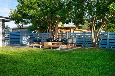 Million-dollar view on an exquisite home featuring 4 en-suite - photo 53