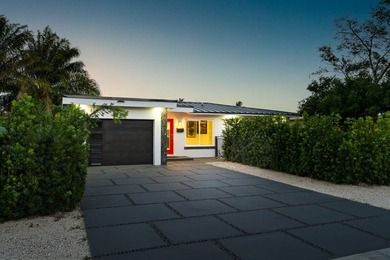 Million-dollar view on an exquisite home featuring 4 en-suite - photo 59
