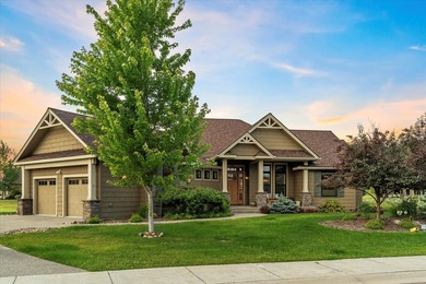 Tucked inside the gated Lake Pointe community, this beautifully - photo 3