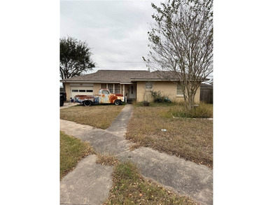 Great investment opportunity! This 3-bedroom, 1.5-bath home is - photo 1