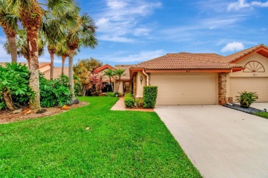 Lake Home For Sale in Boynton Beach, Florida