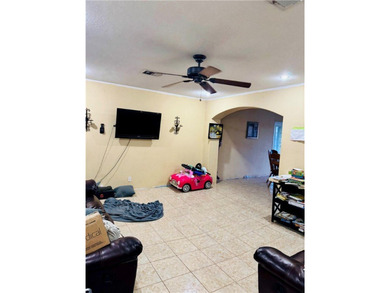 Great investment opportunity! This 3-bedroom, 1.5-bath home is - photo 3