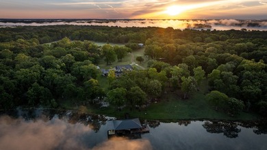 Just 90 minutes from Dallas, this 21-acre waterfront estate on - photo 34