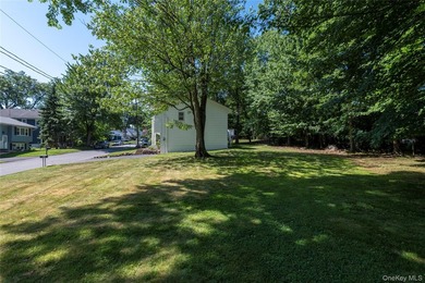 Welcome to this beautifully maintained four-bedroom home nestled - photo 36