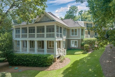Picturesque setting overlooking a tranquil pond and the 11th - photo 2