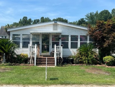 Lake Home For Sale in Summerton, South Carolina