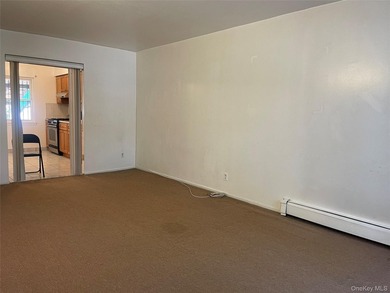 Lovely, sunny, two-family house. Close to supermarket, school - photo 14