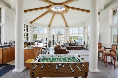 A truly extraordinary estate offering unmatched privacy, luxury - photo 16