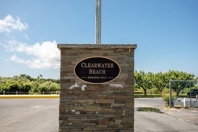 This nicely renovated home is located in Clearwater Beach, a - photo 21