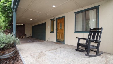 Spacious 3-bedroom, 2.5 bath home situated on a rare double lot - photo 3