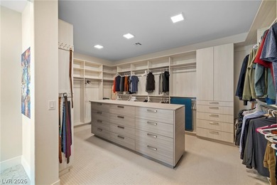Experience elevated Las Vegas luxury living in the prestigious - photo 36