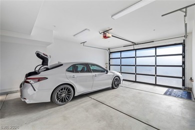 Experience elevated Las Vegas luxury living in the prestigious - photo 43
