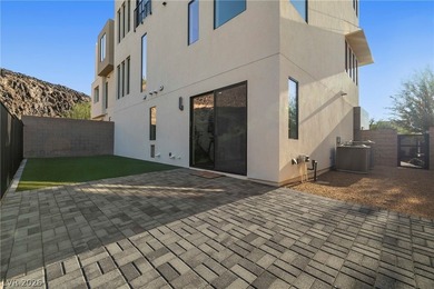 Experience elevated Las Vegas luxury living in the prestigious - photo 44