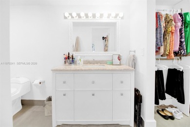 Beautifully updated unit featuring modern finishes throughout