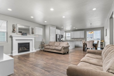 Rare 7-Bedroom Gem: The Perfect Blend of Space, Style, and - photo 29
