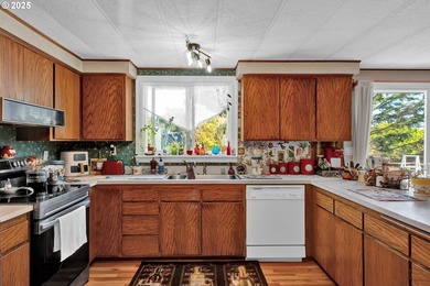 Motivated seller! A rare opportunity to secure coastal living - photo 8