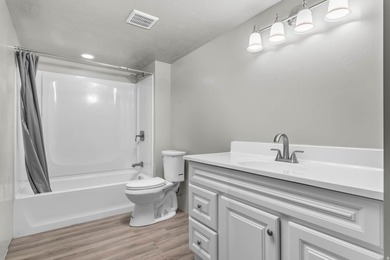 Rare 7-Bedroom Gem: The Perfect Blend of Space, Style, and - photo 38