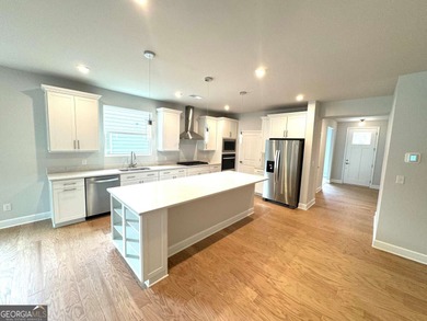 Stunning NEW Construction Home in Sold-Out 55+ Active Adult - photo 8