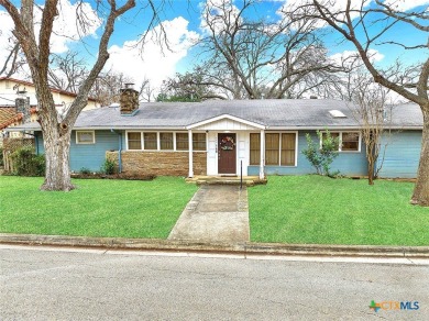 Lake Home For Sale in New Braunfels, Texas