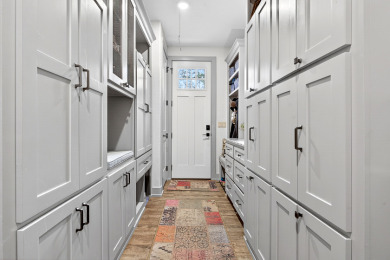 SL 25 Lake Cherokee Custom Home - photo 16